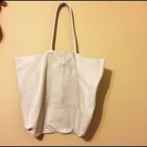 Banana republic soft beige leather tote